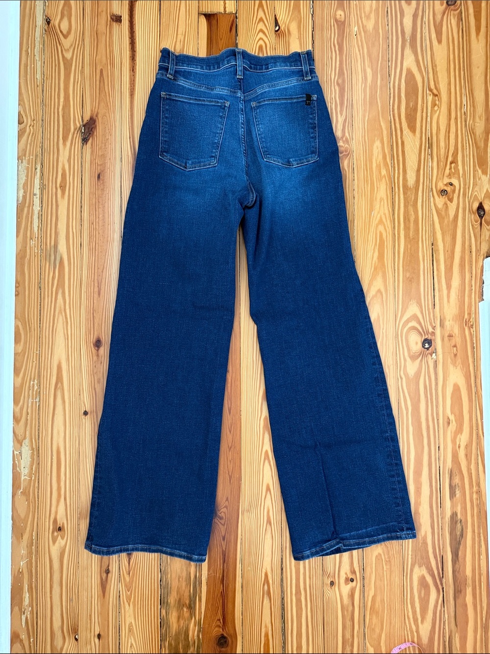 Joe's Jeans The Mia Petite Wide leg in Exhale Denim | Size 26 - Picture 10 of 10